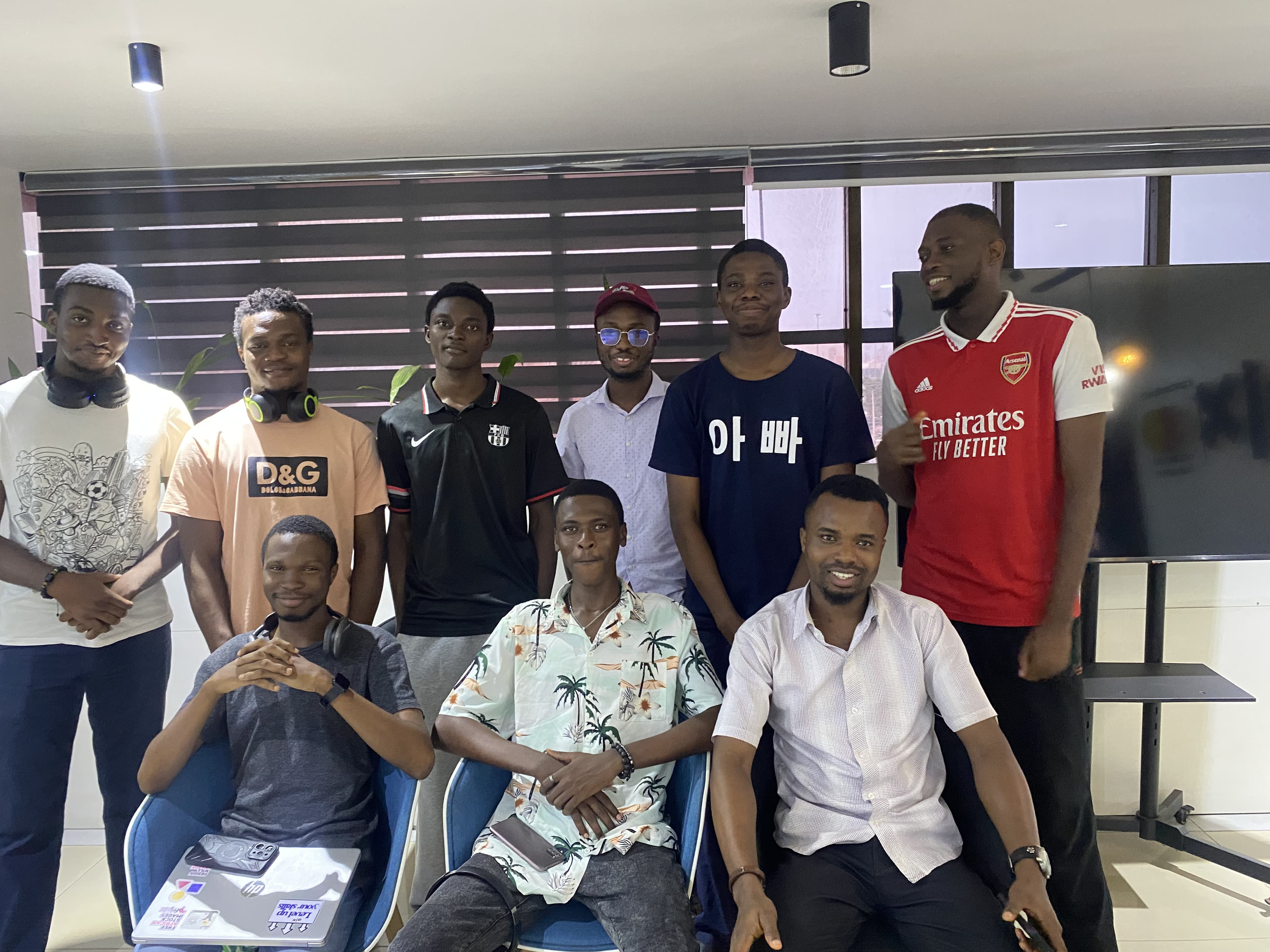 demoer hudzah presenting his vertical farm on stage at symposium photo